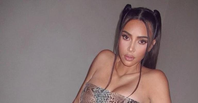 Kim Kardashian exibe boa forma ao posar para lindo registro de biquíni - Reprodução/Instagram