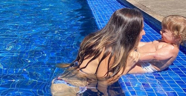 Tatá Werneck em momento fofo com a filha, Clara Maria - Foto/Instagram