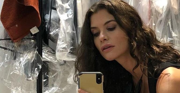 Alinne Moraes resgata lindo registro em que surge curtindo o Carnaval na companhia do marido, Mauro Lima - Reprodução/Instagram