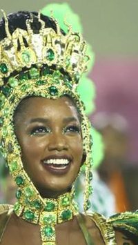 Confira as famosas que são rainhas de bateria das escolas de samba de SP e RJ