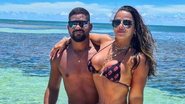 Na praia, Viviane Araújo dança de biquíni com o noivo - Reprodução/Instagram