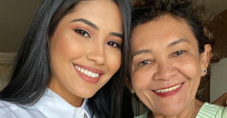 Thaynara OG posa com a mãe, Antonieta, e se declara - Reprodução/Instagram