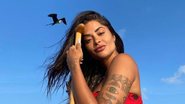 Aline Riscado dança na praia celebrando o Dia da Mulher - Reprodução/Instagram