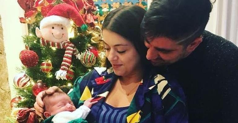 Patrícia Cardoso e Marcelo Adnet comemoram 3 meses de Alice - Reprodução/Instagram