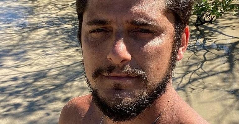 Bruno Gissoni posa sem camisa e deixa a web babando - Reprodução/Instagram