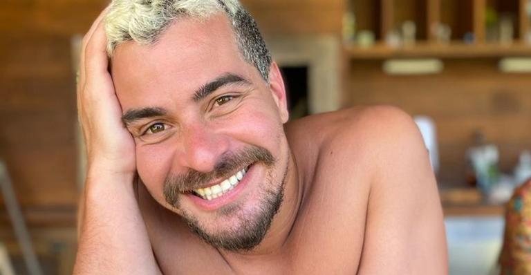 Nas montanhas, Thiago Martins surge rodeado pela natureza - Reprodução/Instagram