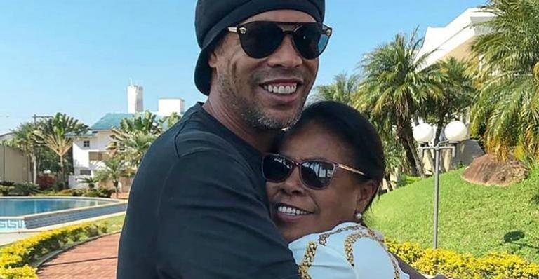 Ronaldinho Gaúcho lamenta saudades da mãe falecida - Reprodução/Instagram