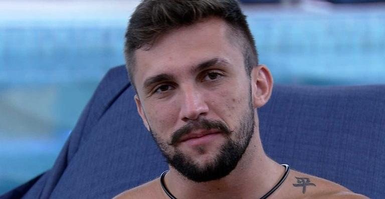 Arthur fala sobre encontrar Carla Diaz após o BBB21 - Reprodução/Instagram