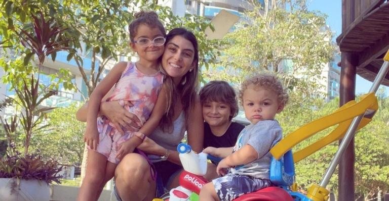 Mariana Uhlmann divide momento de carinho com os filhos! - Foto/Instagram