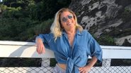 Vera Fischer ousa na elegância em clique sorridente - Foto/Instagram