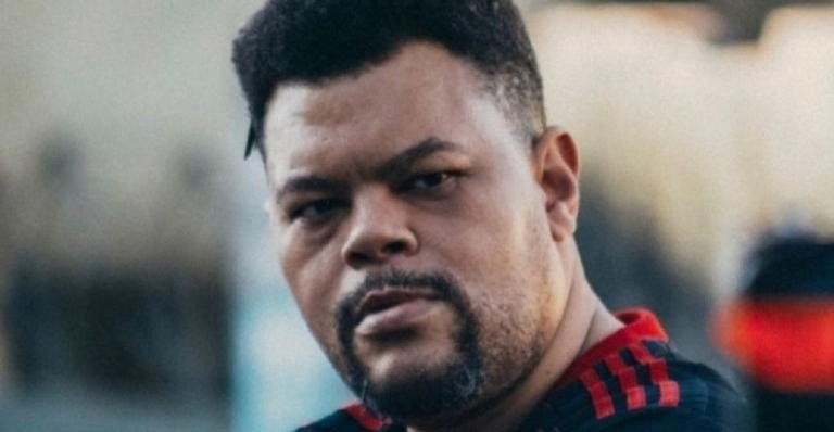 Babu Santana enaltece o cabelo Black Power nas redes - Reprodução/Instagram