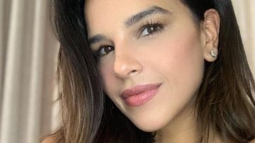 Mariana Rios ousa na elegância ao posar em cenário paradisíaco - Foto/Instagram