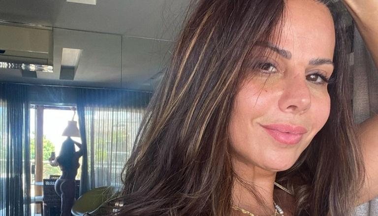 Viviane Araujo celebra o tbt com clique de Carnaval - Foto/Instagram