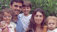 Mariana Uhlmann encanta a web ao compartilhar um lindo clique de seus três filhos, Vicente, Joaquim e Maria - Reprodução/Instagram