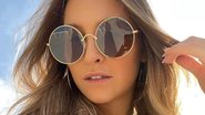 Carla Diaz ousa ao posar só de moletom - Foto/Instagram