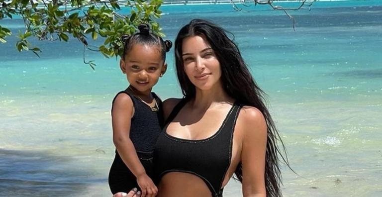 Kim Kardashian compartilha clique da filha com a sobrinha e encanta web - Reprodução/Instagram