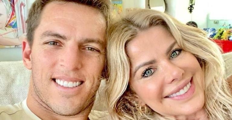 Amaury Nunes celebra três anos com Karina Bacchi - Reprodução/Instagram