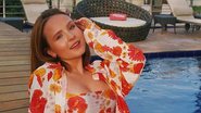 Larissa Manoela encanta ao colocar o seu melhor carão para jogo em uma nova sequência de lindos cliques - Reprodução/Instagram