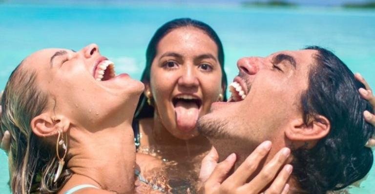 Yasmin Brunet e Gabriel Medina parabenizam irmã do surfista - Reprodução/Instagram