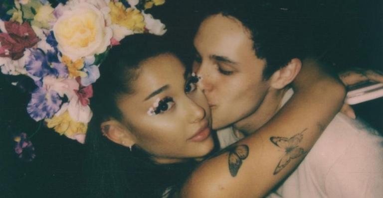 Ariana Grande está oficialmente casada com Dalton Gomez! - Foto/Alfredo Flores