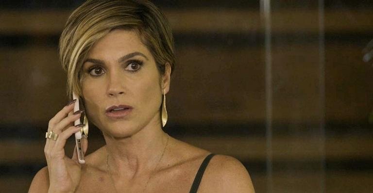 Helena se assusta após descoberta em 'Salve-se Quem Puder' - Reprodução/TV Globo