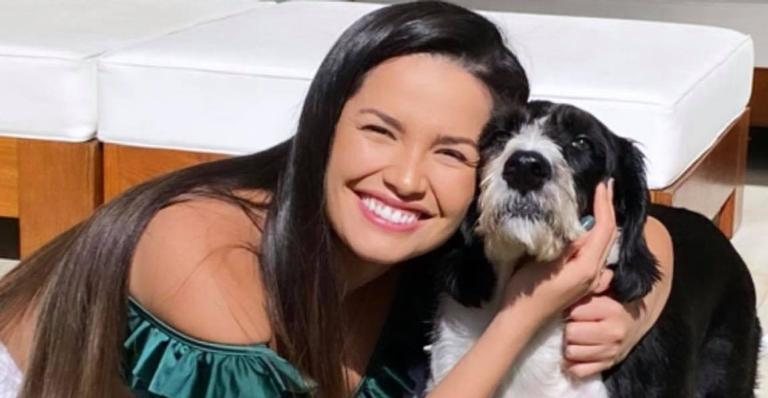 Juliette surge com o cachorro de Anitta, Tobias - Reprodução/Instagram