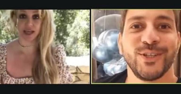 Caio, do BBB21, surge com Britney Spears em vídeo-chamada - Reprodução/Instagram