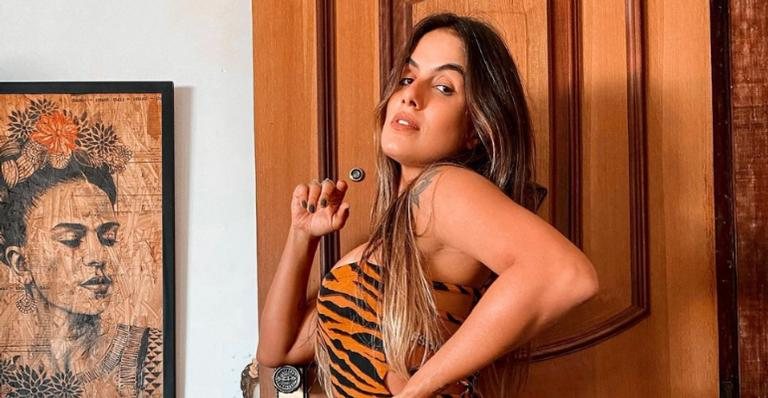 Ex-BBB Carol Peixinho surge belíssima na praia e fãs elogiam - Reprodução/Instagram