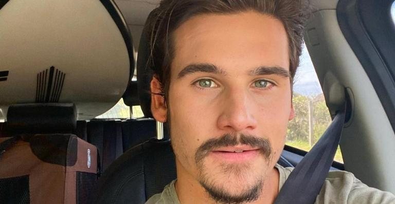 Nicolas Prattes é vacinado contra Covid-19 aos 24 anos - Reprodução/Instagram