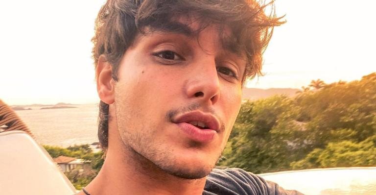 Bruno Guedes resgata clique descamisado em praia de Miami - Reprodução/Instagram