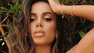 Anitta puxa maiô cavadíssimo e fio dental até o limite - Reprodução/Instagram