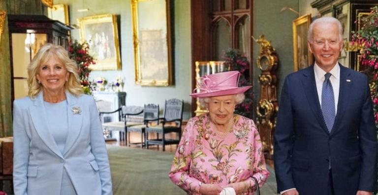 Rainha Elizabeth II se encontra Joe Biden e esposa - WPA Pool/Equipe