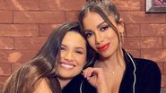 Anitta e Juliette surgem juntas durante vídeo-chamada - Reprodução/Instagram