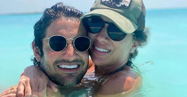 Alexandre Pato posta clique romântico com Rebeca Abravanel - Reprodução/Instagram