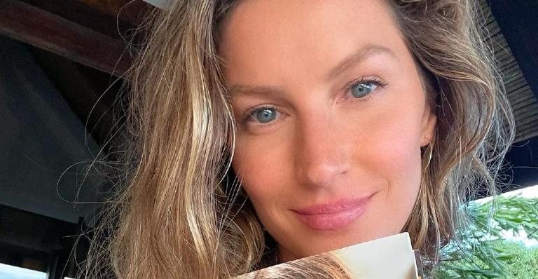 Gisele Bündchen arranca elogios ao posar na praia - Reprodução/Instagram