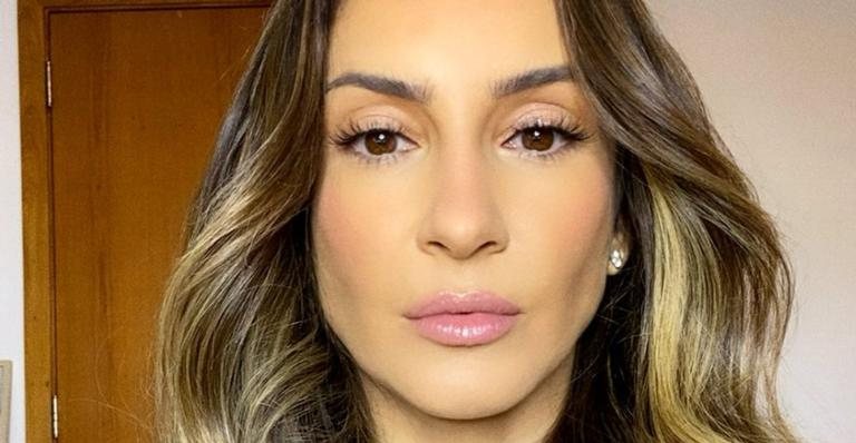 Claudia Leitte surge deslumbrante em selfies descontraídas - Reprodução/Instagram