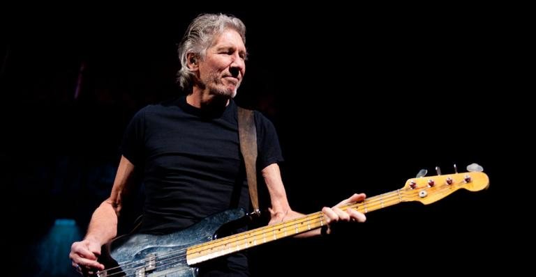 Roger Waters performando 'The Wall' em show na Pensilvânia - Getty Images