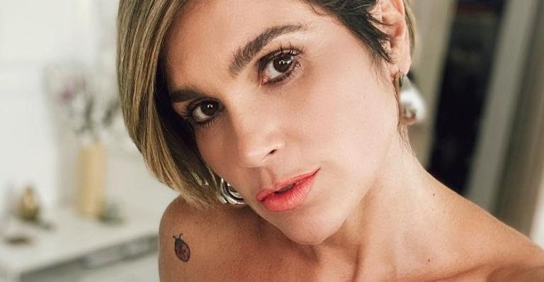 De maiô, Flávia Alessandra mergulha em piscina luxuosa - Reprodução/Instagram