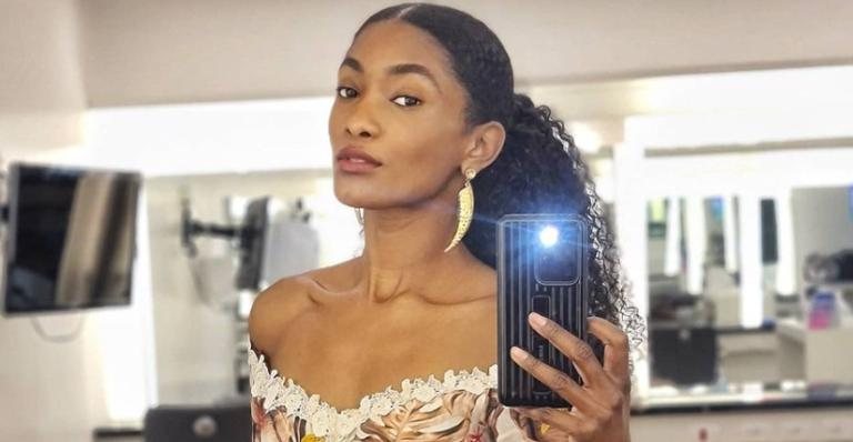 Erika Januza tece elogios as maquiadoras de 'Verdades Secretas 2' - Reprodução/Instagram