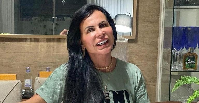 Gretchen ostenta micro cinturinha de top e mini short - Reprodução/Instagram