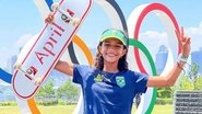 Rayssa Leal mostra detalhes da sua medalha de prata - Reprodução/Instagram