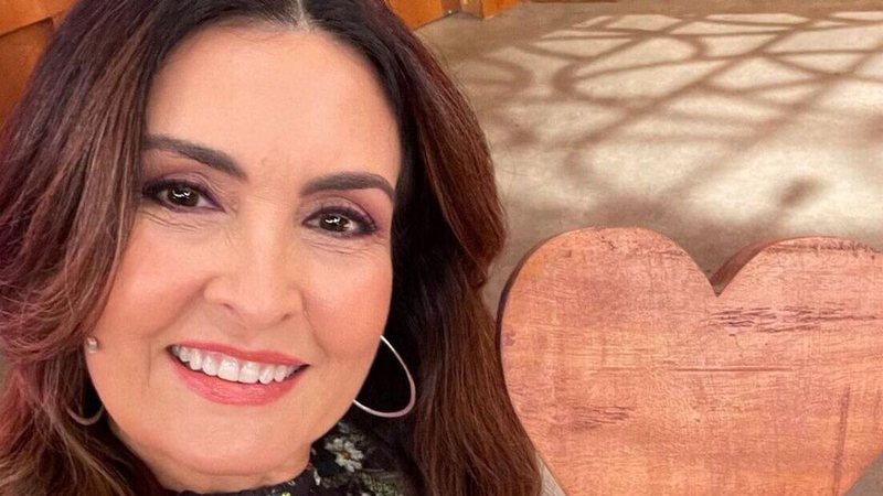 Fátima Bernardes esbanja beleza ao voltar para seu programa - Reprodução/Instagram