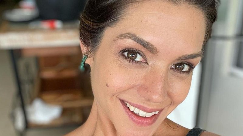 Thais Fersoza surge belíssima com maiô decotado - Reprodução/Instagram