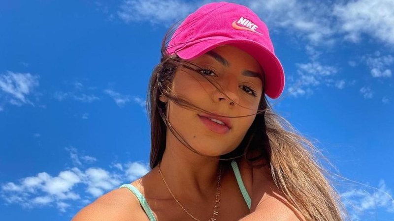 Hariany Almeida surge belíssima em sequência de fotos - Reprodução/Instagram