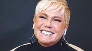 Xuxa Meneghel surge coladinha com seus cãezinhos - Divulgação/TV Globo