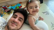 Marcelo Adnet encanta ao postar fotos com a filha, Alice - Reprodução/Instagram