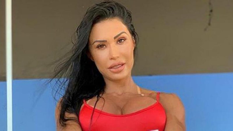 Gracyanne Barbosa chama atenção ao postar foto divertida - Divulgação/Instagram