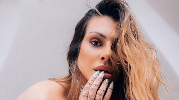 Cleo arranca elogios ao exibir corpo real em look ousado - Reprodução/Instagram