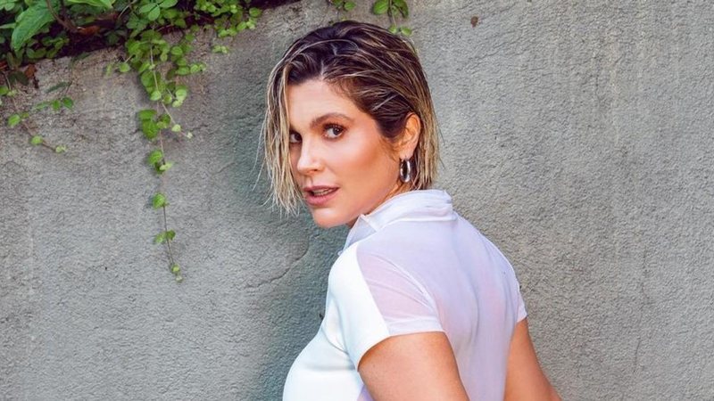 Flávia Alessandra faz piada ao apostar em vestido apertado - Reprodução/Instagram