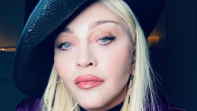 Madonna ostenta corpo sarado em clique com lingerie vintage - Foto/Instagram